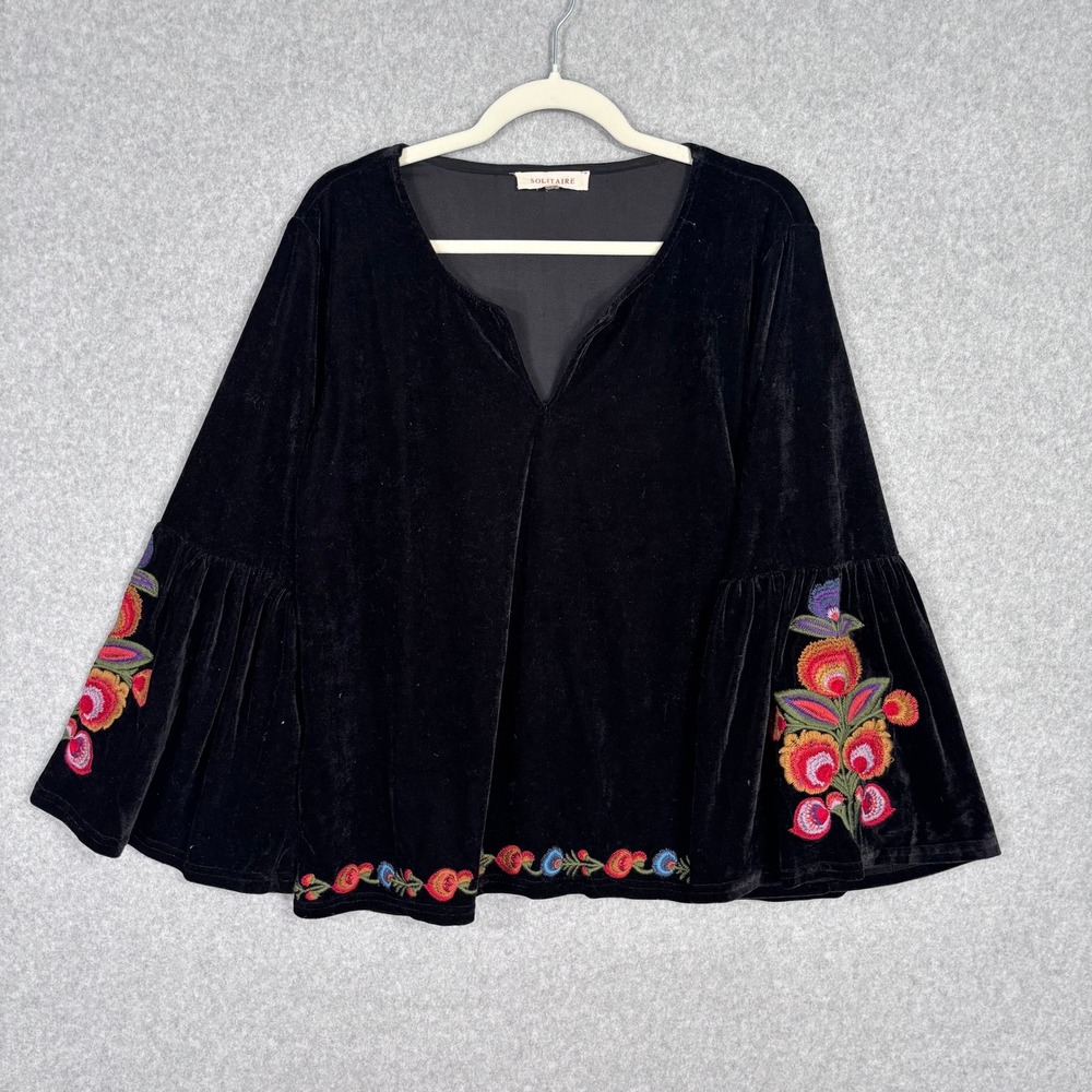 Solitaire Velvet Peasant‎ Top Medium Embroidered Bell Sleeve Boho Whimsical Dark